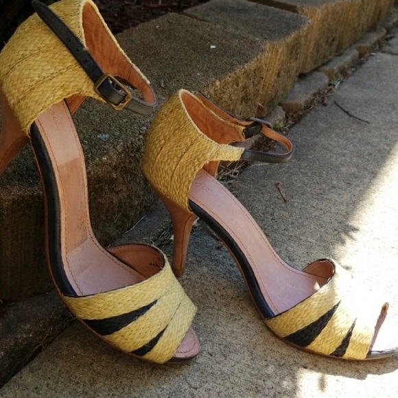 Joie Shoes - Joie yellow heels